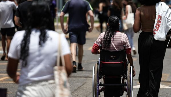 Enem 2026: prazo para escolher idioma da prova termina neste domingo