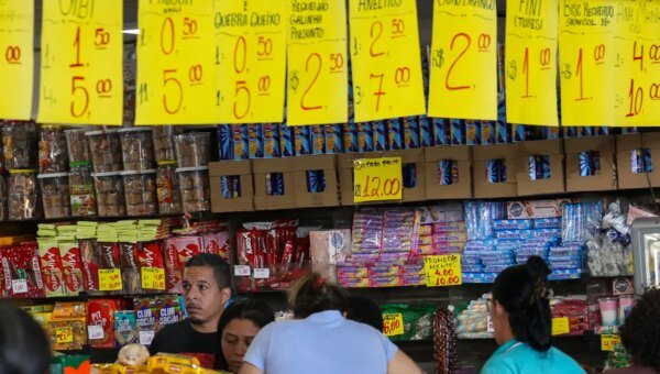 Governo prevê crédito a empresas afetadas por fim da 6x1, diz Durigan