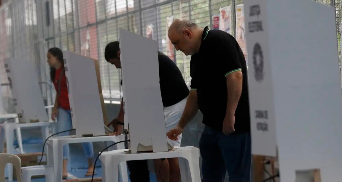 Idosos votam primeiro: conheça outros eleitores com prioridade