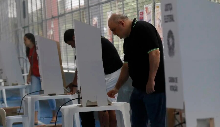 Idosos votam primeiro: conheça outros eleitores com prioridade
