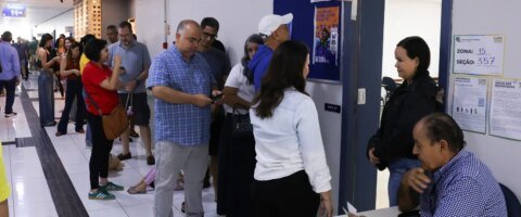 Jornais dizem que voto no Brasil define geopolítica na América Latina