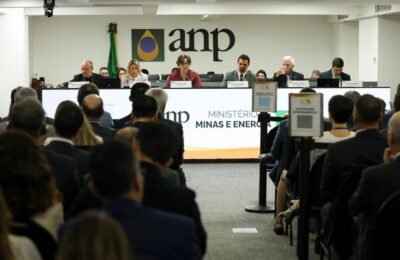 Leilão da ANP arrecada R$ 3 bilhões com a venda de 49 blocos