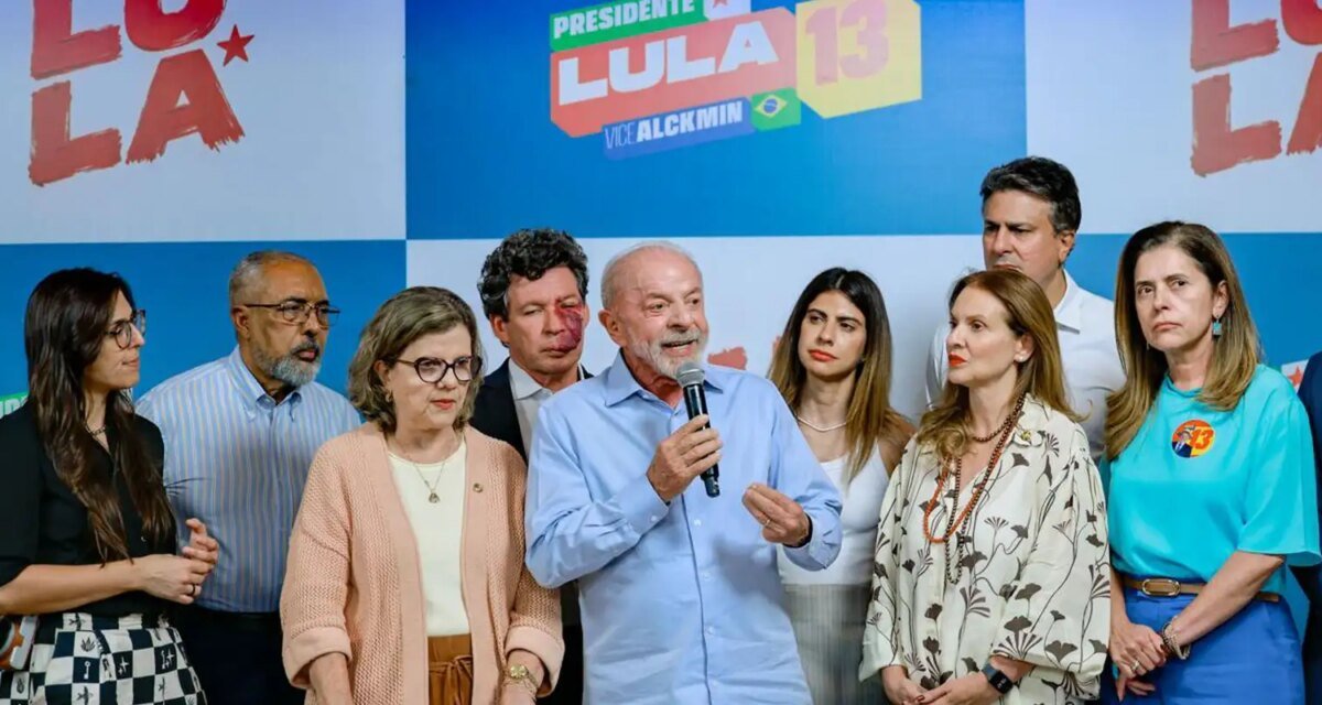 Lula celebra avanço do fim da 6x1 e defende investimento público