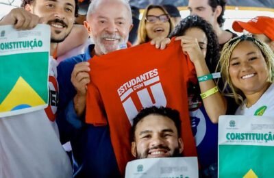 Lula garante versão universitária do “Pé de Meia” caso seja reeleito