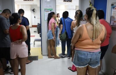 Moradores da Maré se mobilizam para divulgar locais de votação