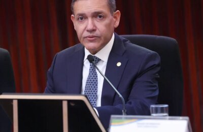 Nunes Marques suspende postagens ilegais contra campanha de Lula