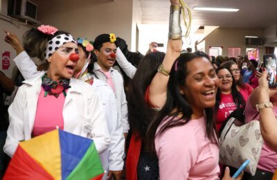 Outubro Rosa: tratamento termina, mas medo do câncer pode permanecer