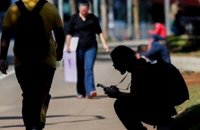 Percentual de jovens nem-nem no Brasil cai para 22,4%, mostra estudo