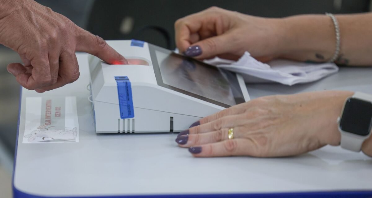 Plebiscito: eleitores de 6 cidades decidem transferência de distritos