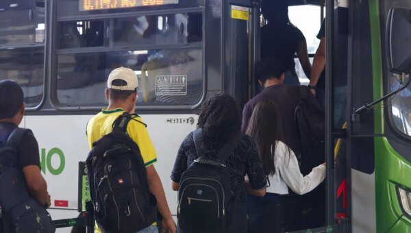 Prefeituras e estados devem garantir transporte gratuito no 2° turno