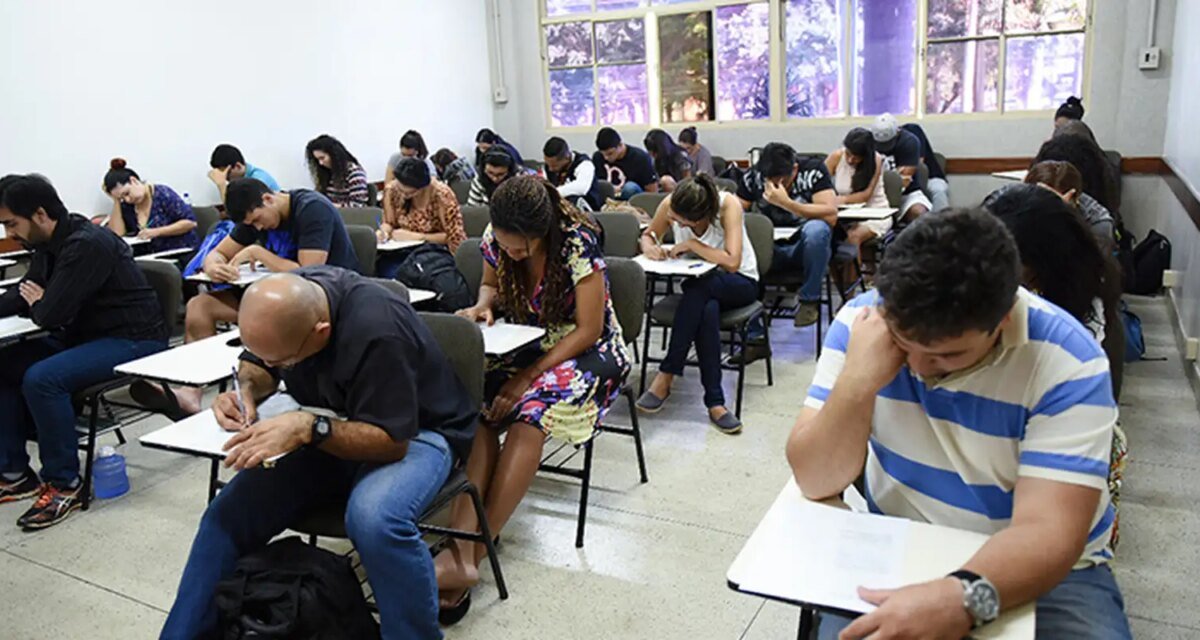Provas de português para estrangeiros começam nesta terça-feira