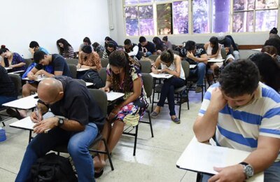Provas de português para estrangeiros começam nesta terça-feira
