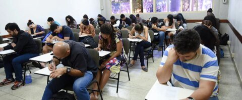 Provas de português para estrangeiros começam nesta terça-feira