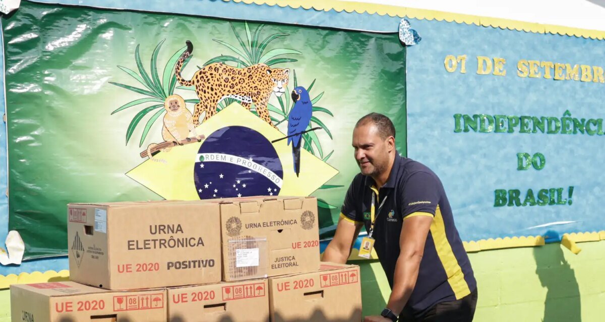 Solicitou voto em trânsito? Saiba como verificar onde votar