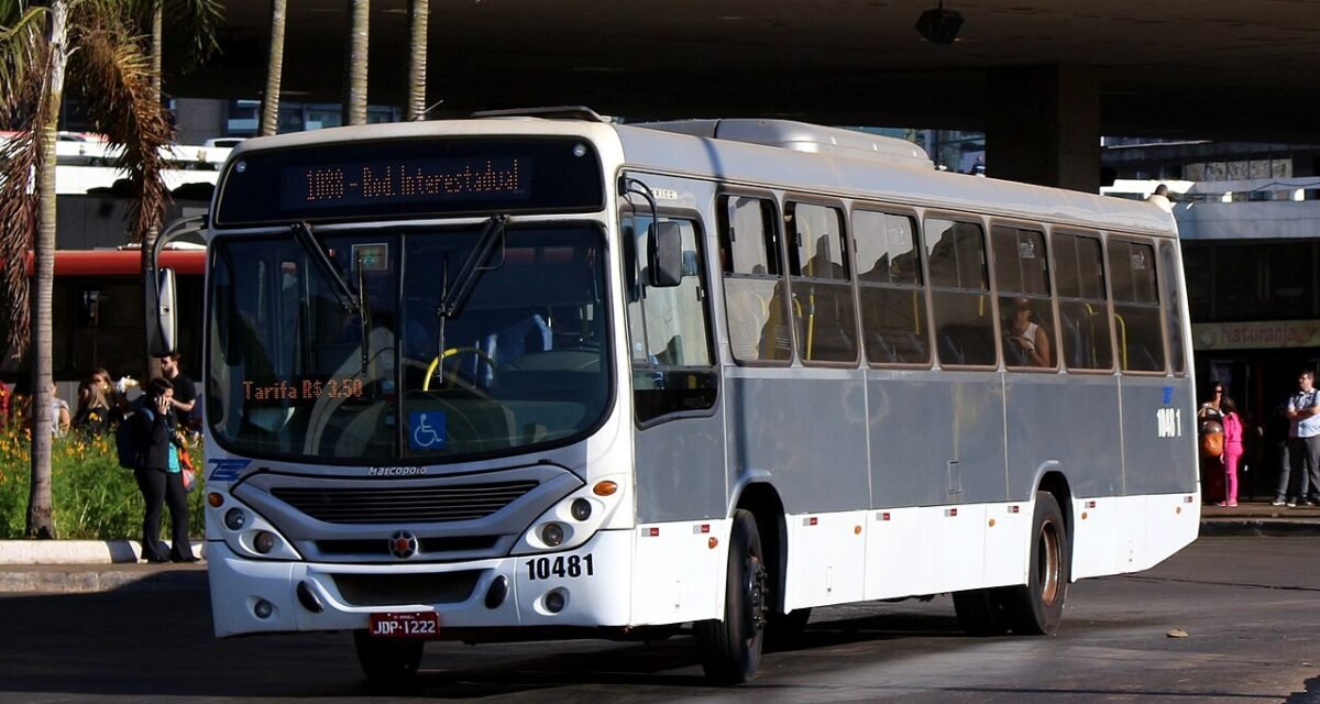 Ônibus do transporte coletivo em Brasília