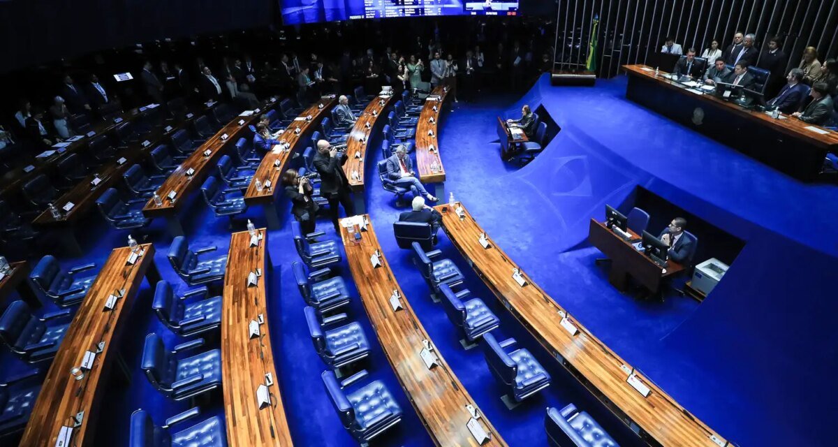 Votos para o Senado exigem atenção redobrada do eleitor